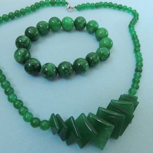 Green Jade Necklace & Bracelet